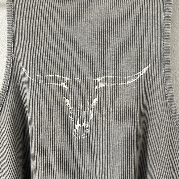 NWT Tilly’s Tank Top - Picture 3 of 4